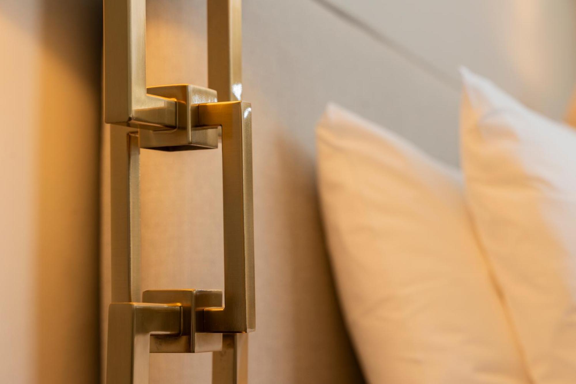 Apartment Malvern - By Luxury *